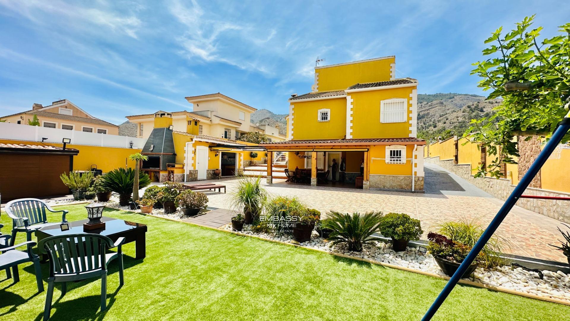 Villa for sale in Orihuela, Alicante, Spain