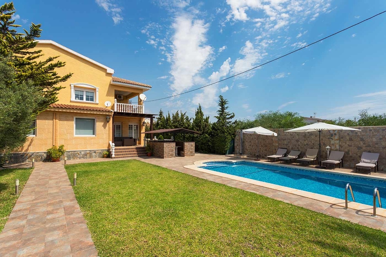 Villa en venta en Orihuela Costa