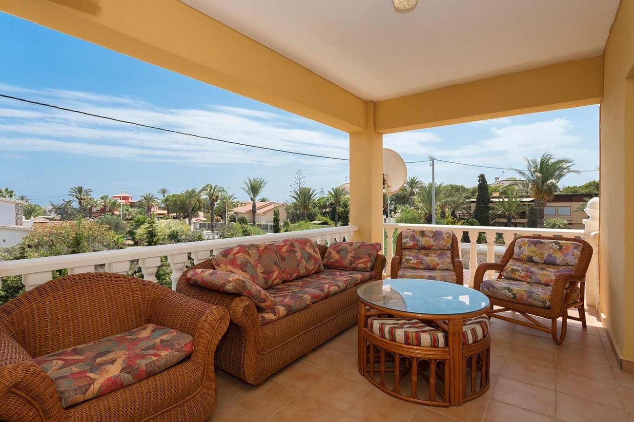 Villa en venta en Orihuela Costa