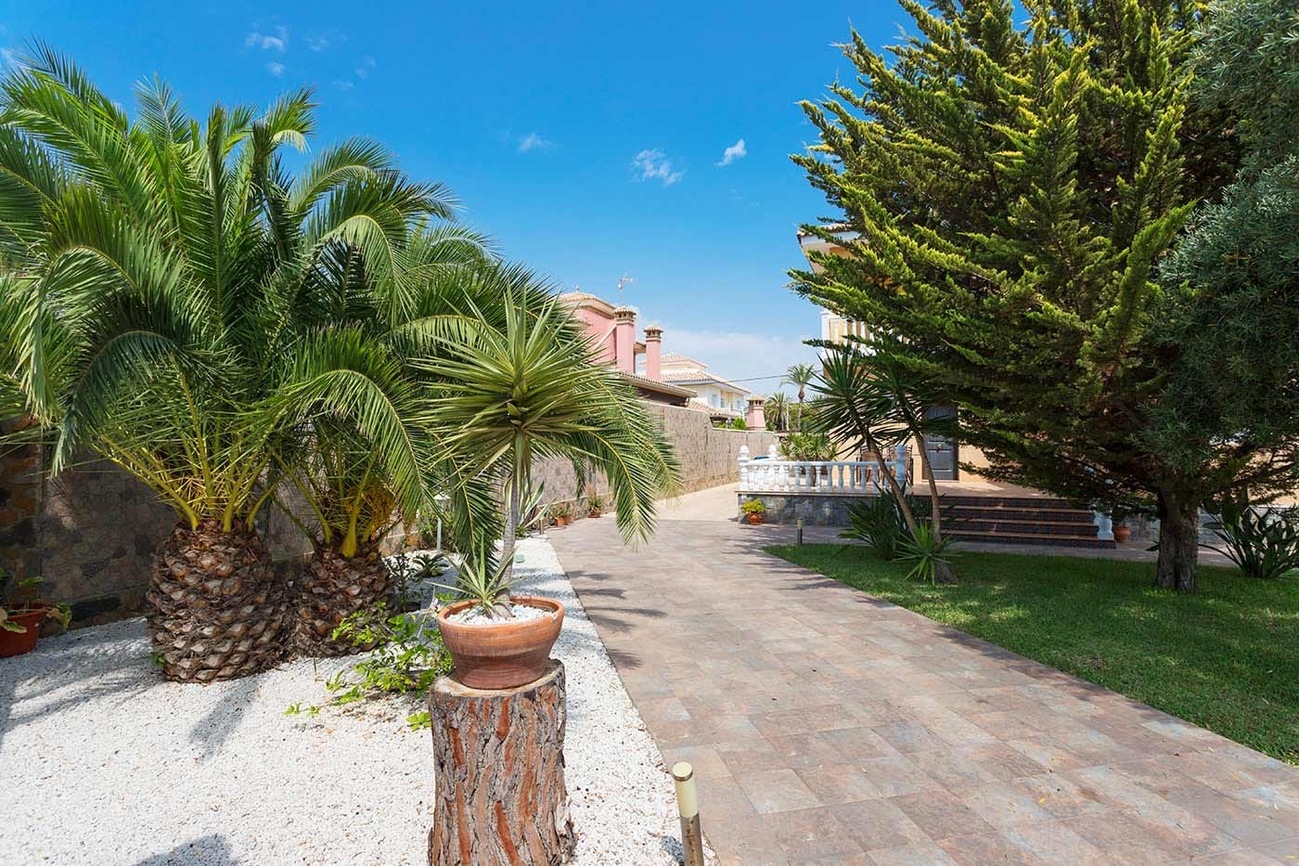 Villa en venta en Orihuela Costa