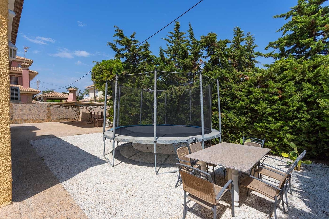 Villa en venta en Orihuela Costa