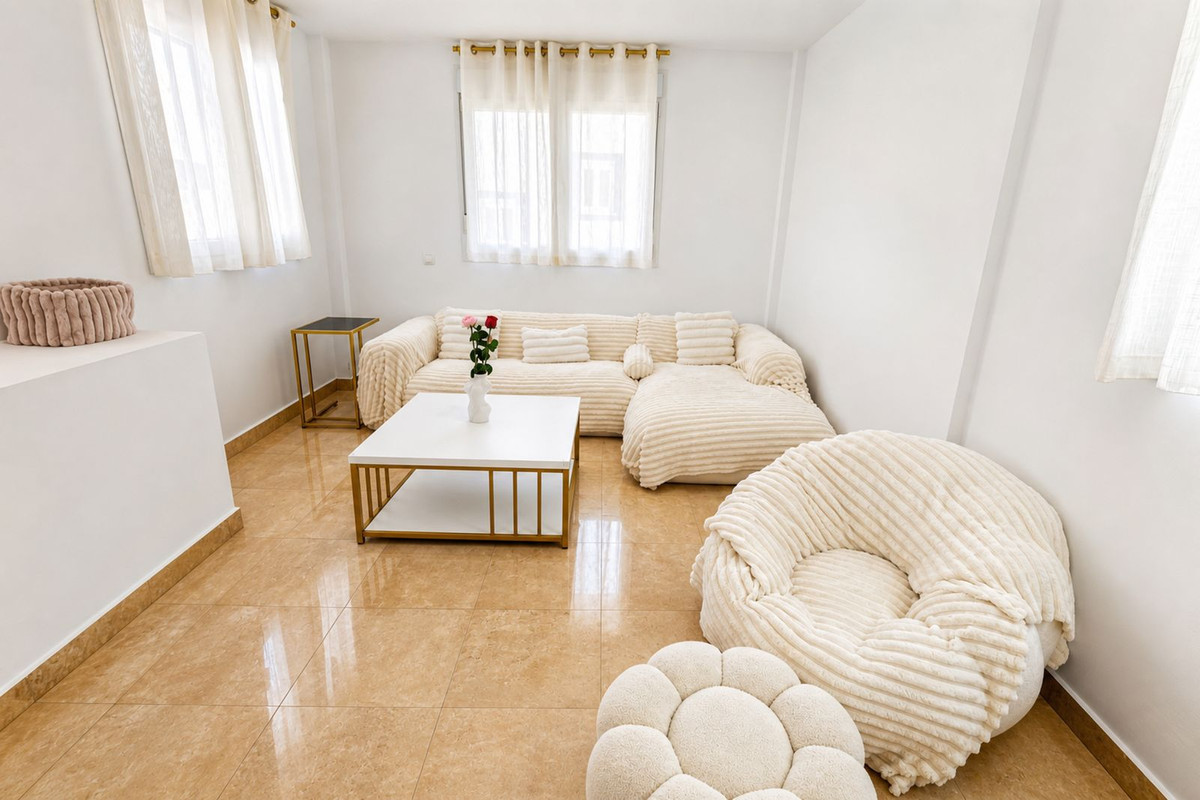 Villa en venta en Manilva