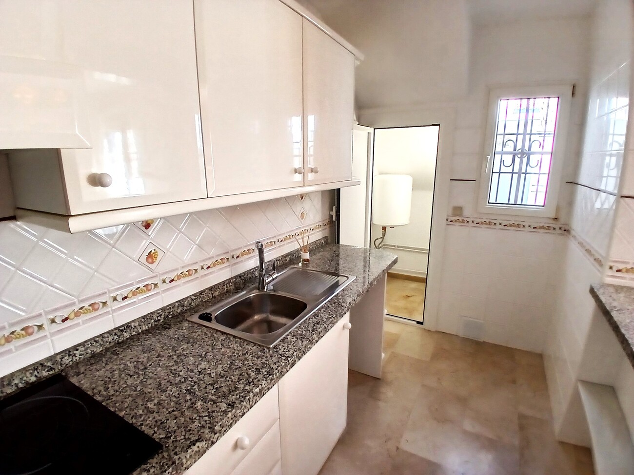 Bungalow for sale in Villamartin, Alicante, Spain