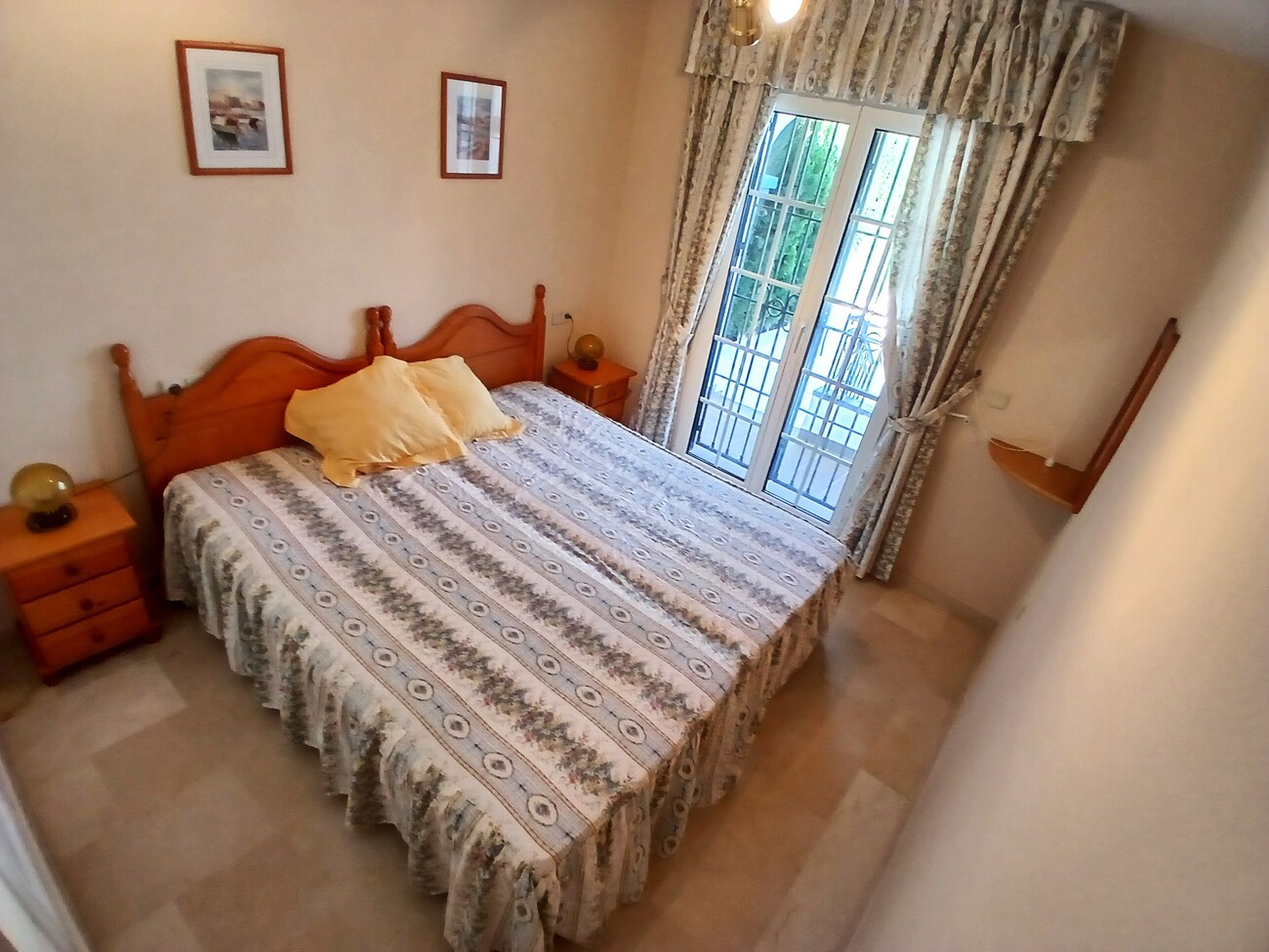 Bungalow for sale in Villamartin, Alicante, Spain