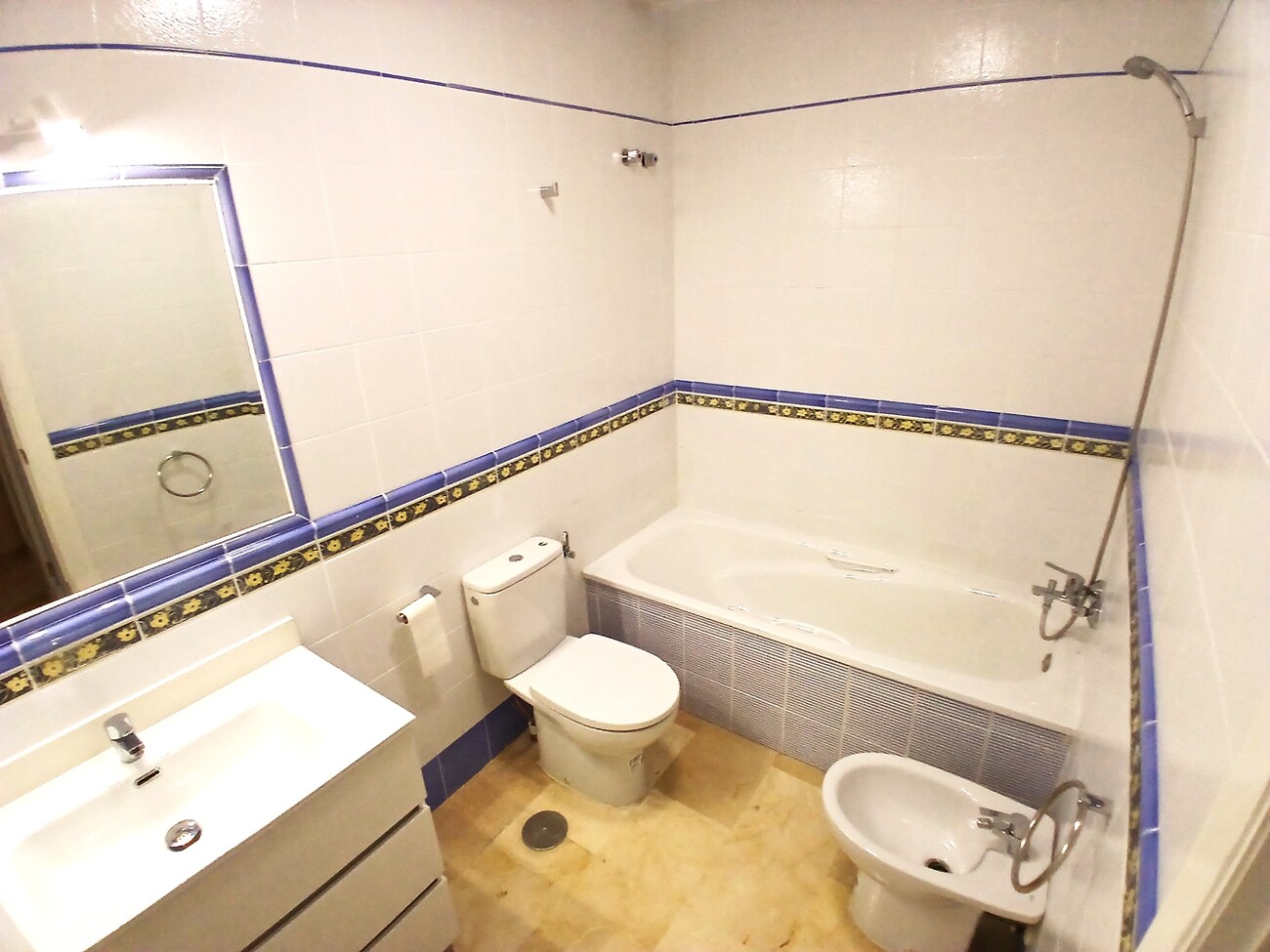 Bungalow for sale in Villamartin, Alicante, Spain