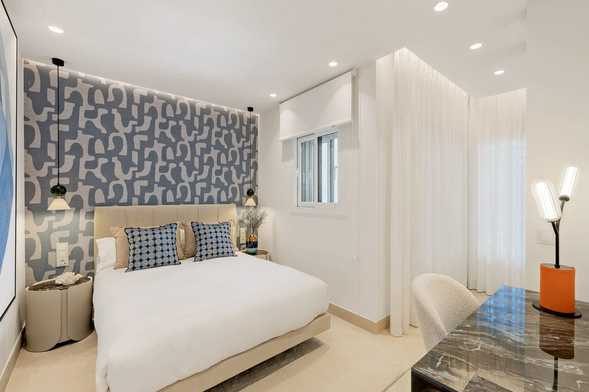 Apartment for sale in New Golden Mile, Málaga, Spain