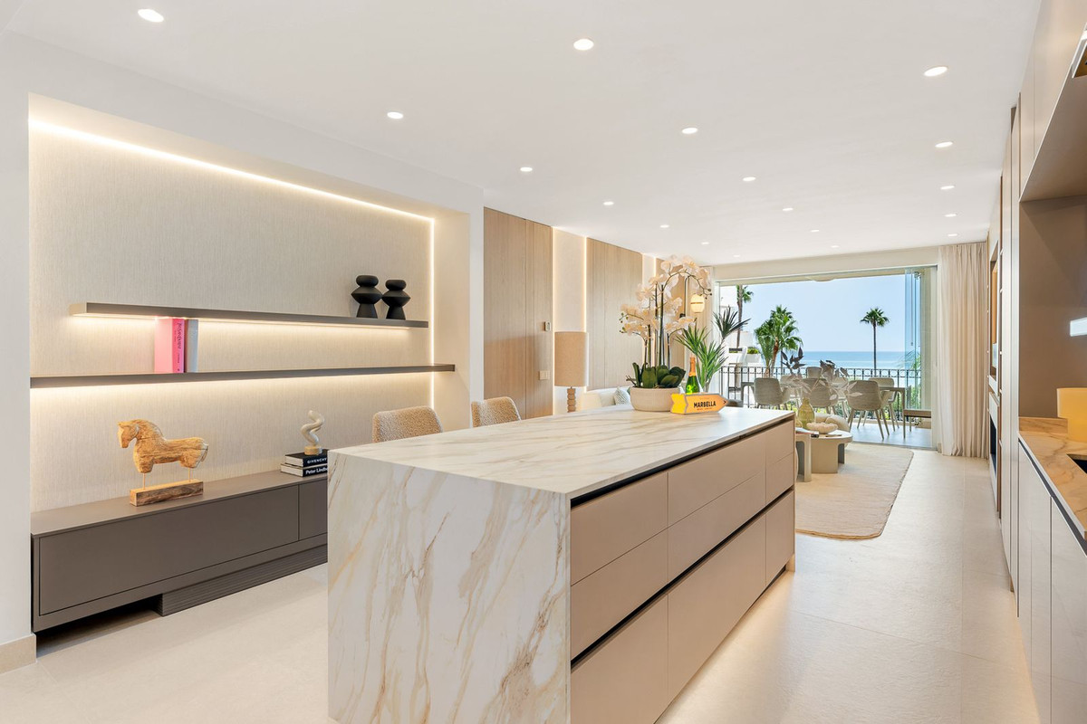 Apartment for sale in New Golden Mile, Málaga, Spain