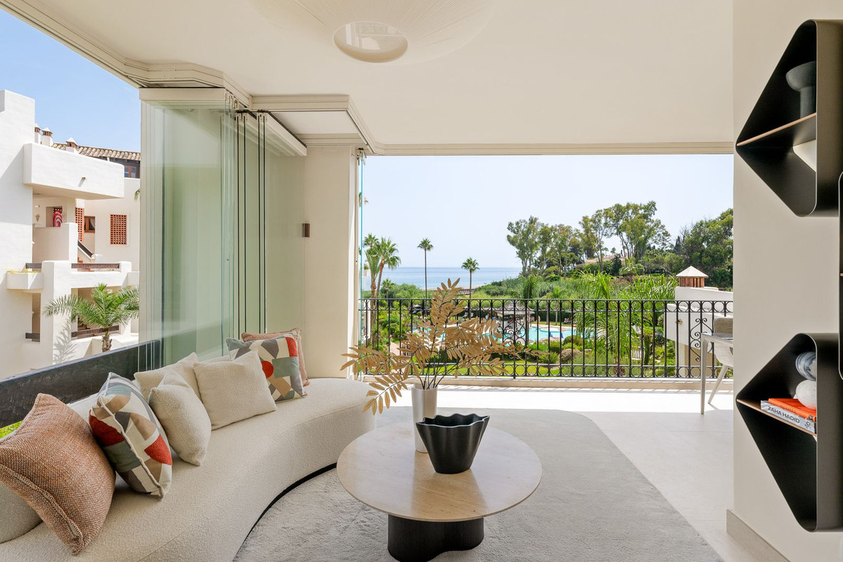 Apartment for sale in New Golden Mile, Málaga, Spain