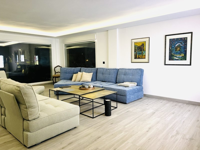 Villa en venta en Alfas Del Pi