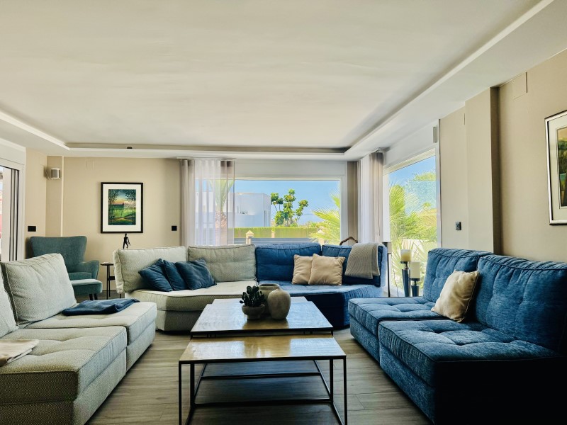 Villa en venta en Alfas Del Pi