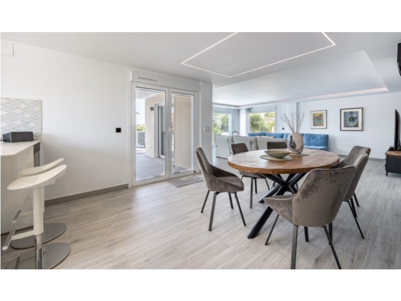 Villa en venta en Alfas Del Pi
