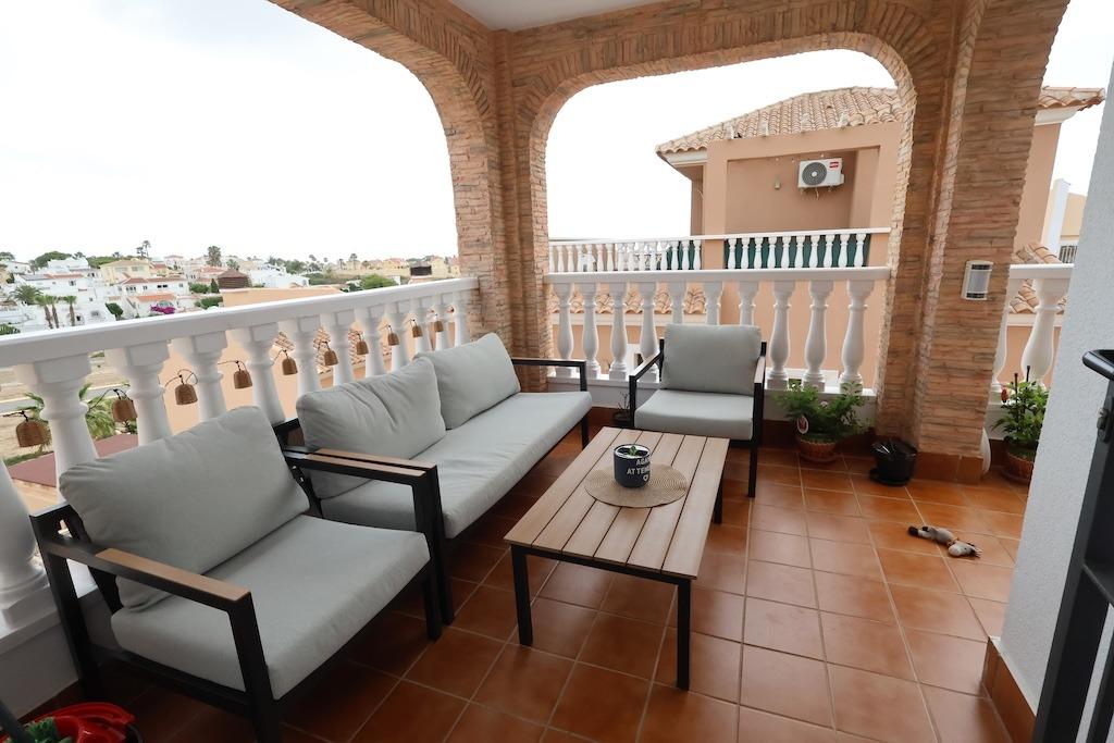 Villa en venta en San Miguel De Salinas