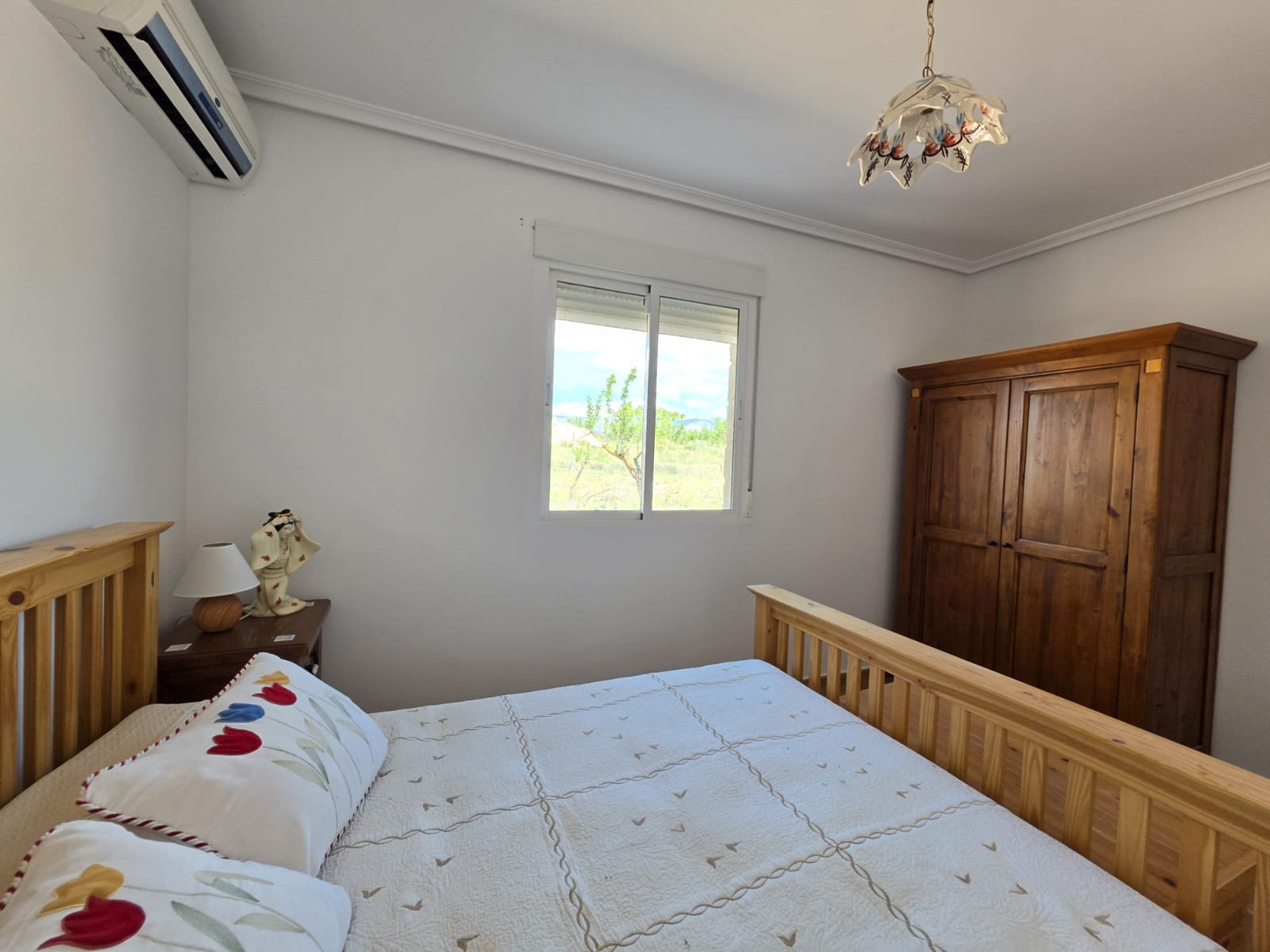 Villa for sale in Monóvarmonóver, Alicante, Spain