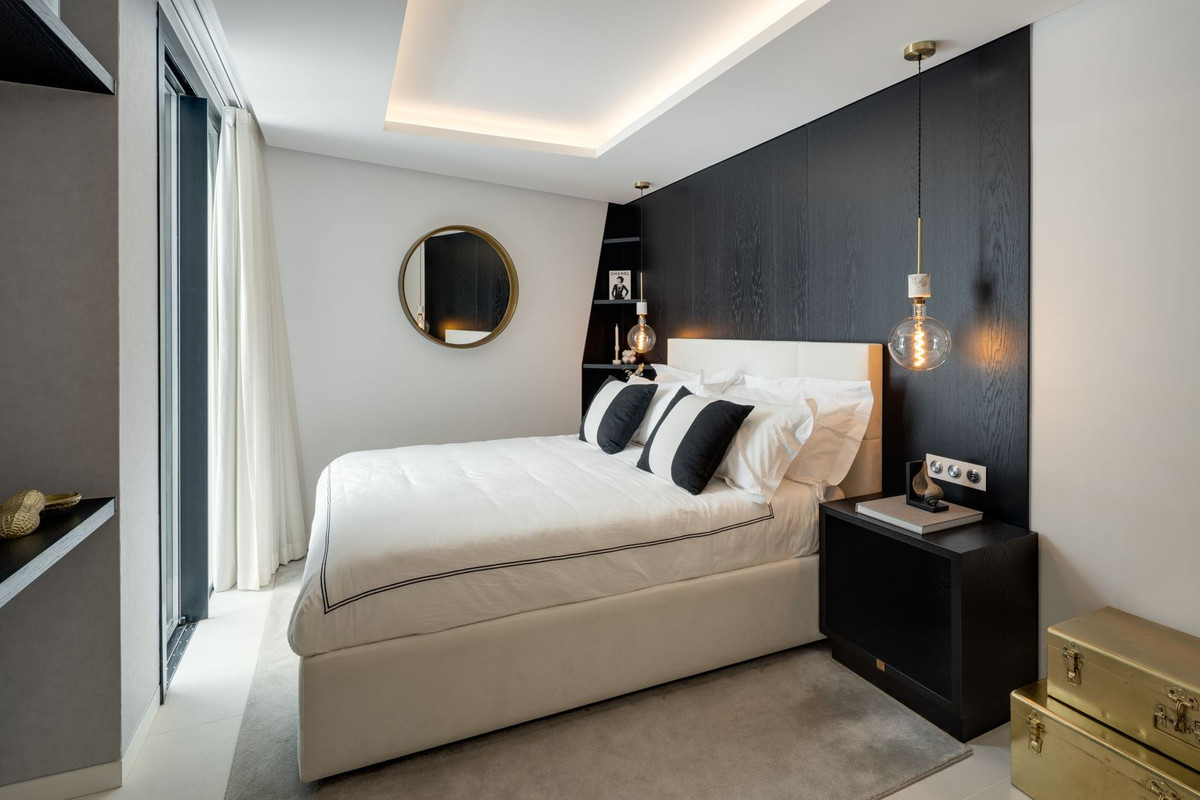 Villa for sale in Benahavis, Málaga, Spain
