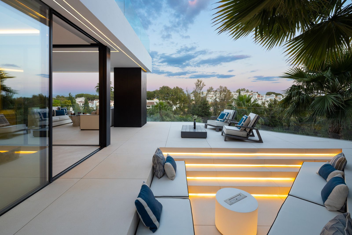 Villa for sale in Benahavis, Málaga, Spain