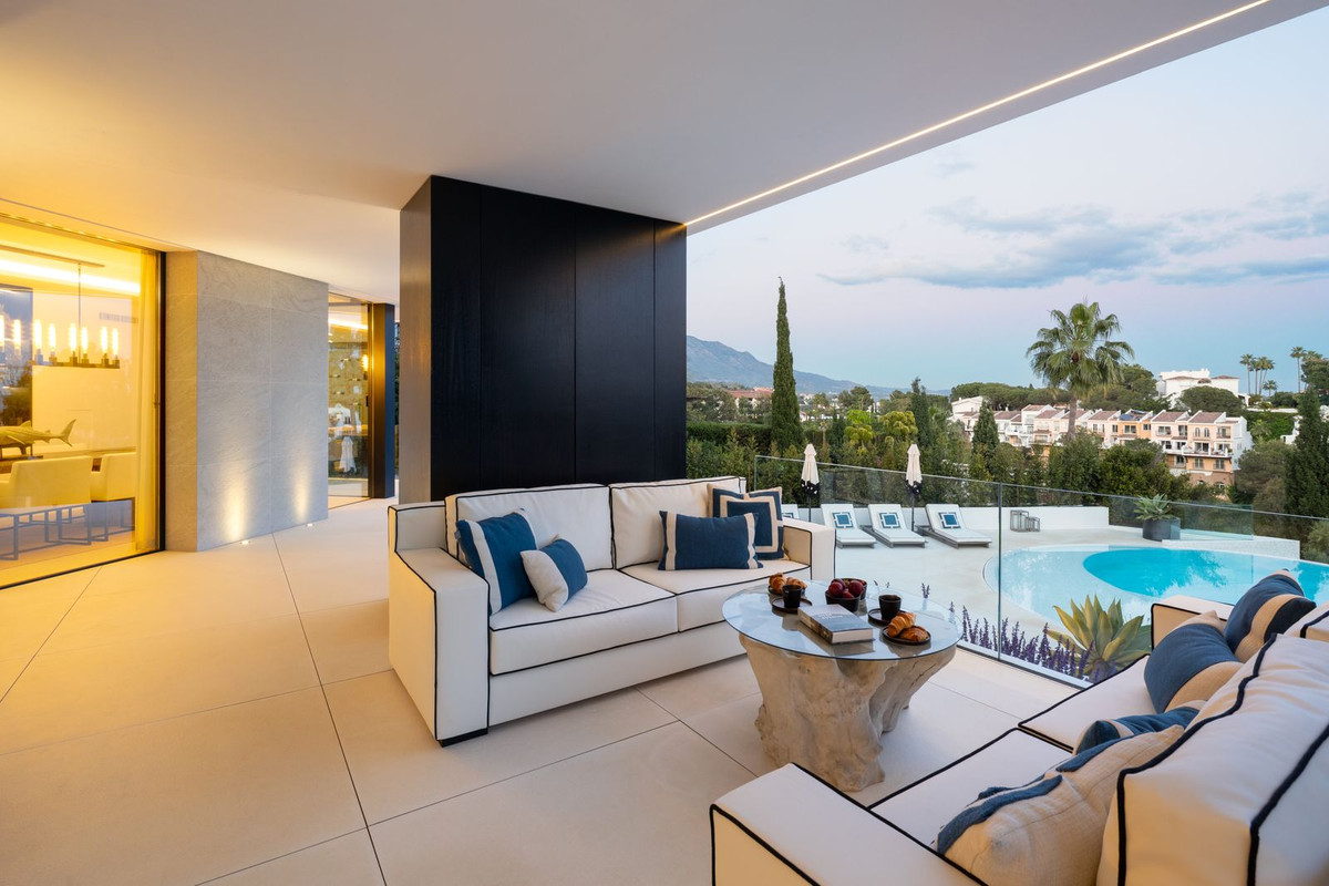 Villa for sale in Benahavis, Málaga, Spain