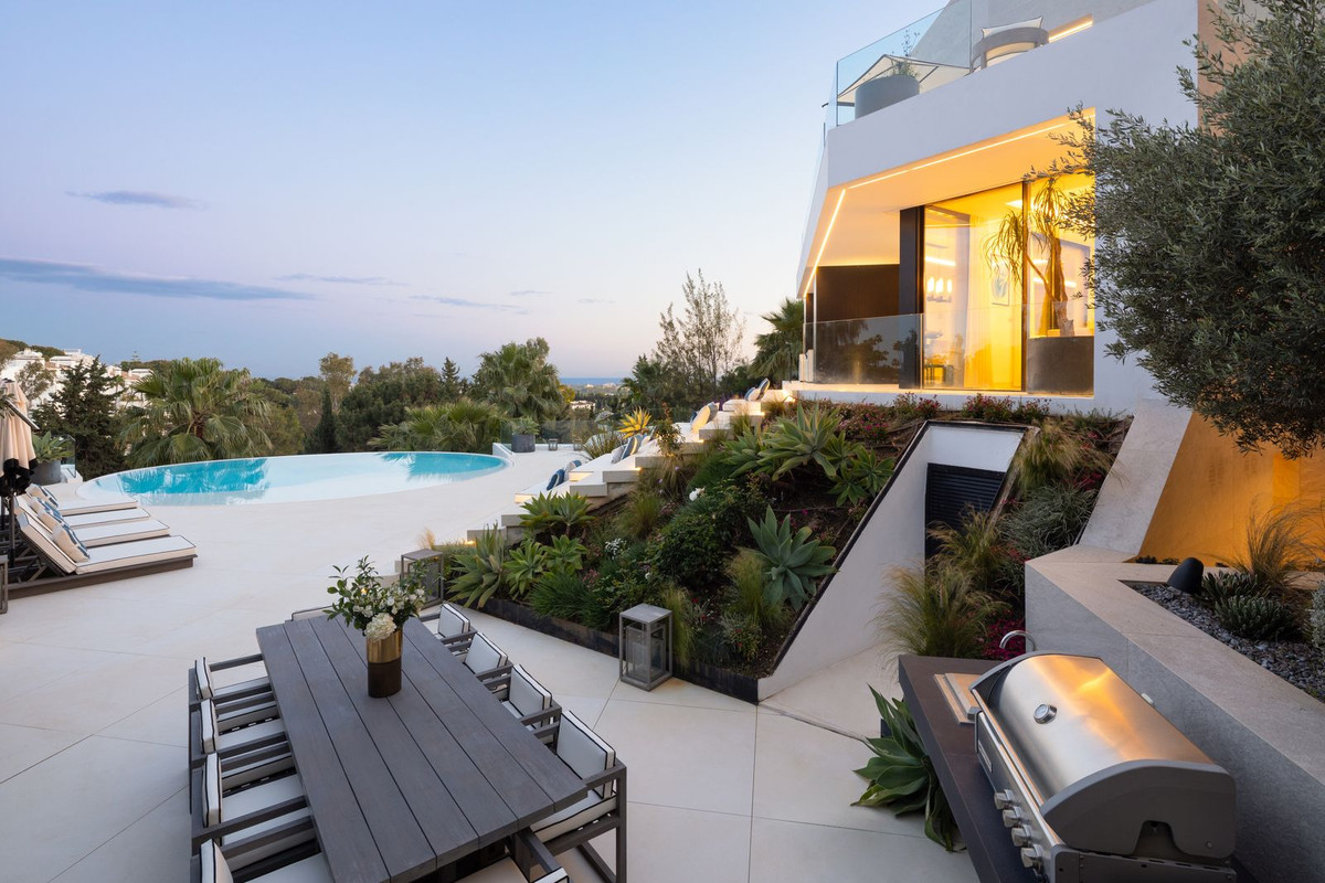 Villa for sale in Benahavis, Málaga, Spain