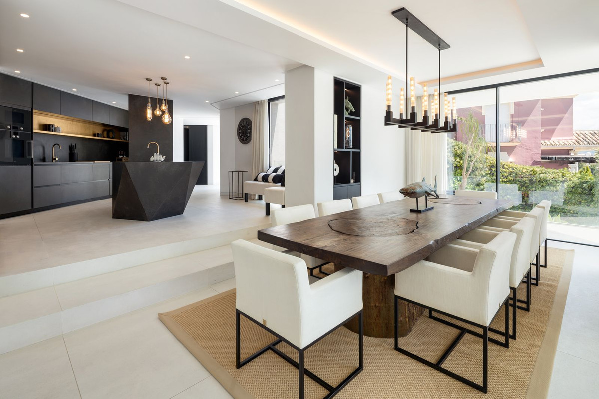 Villa for sale in Benahavis, Málaga, Spain