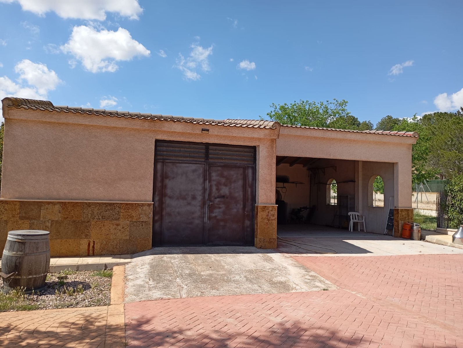 Villa en venta en Yecla