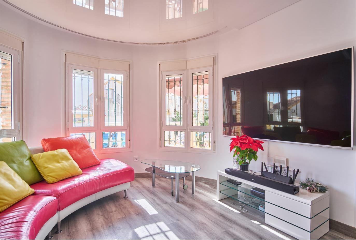 Villa en venta en Los Montesinos