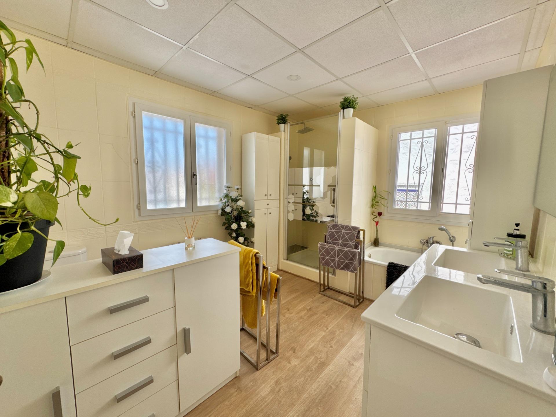 Villa for sale in Dolores, Alicante, Spain