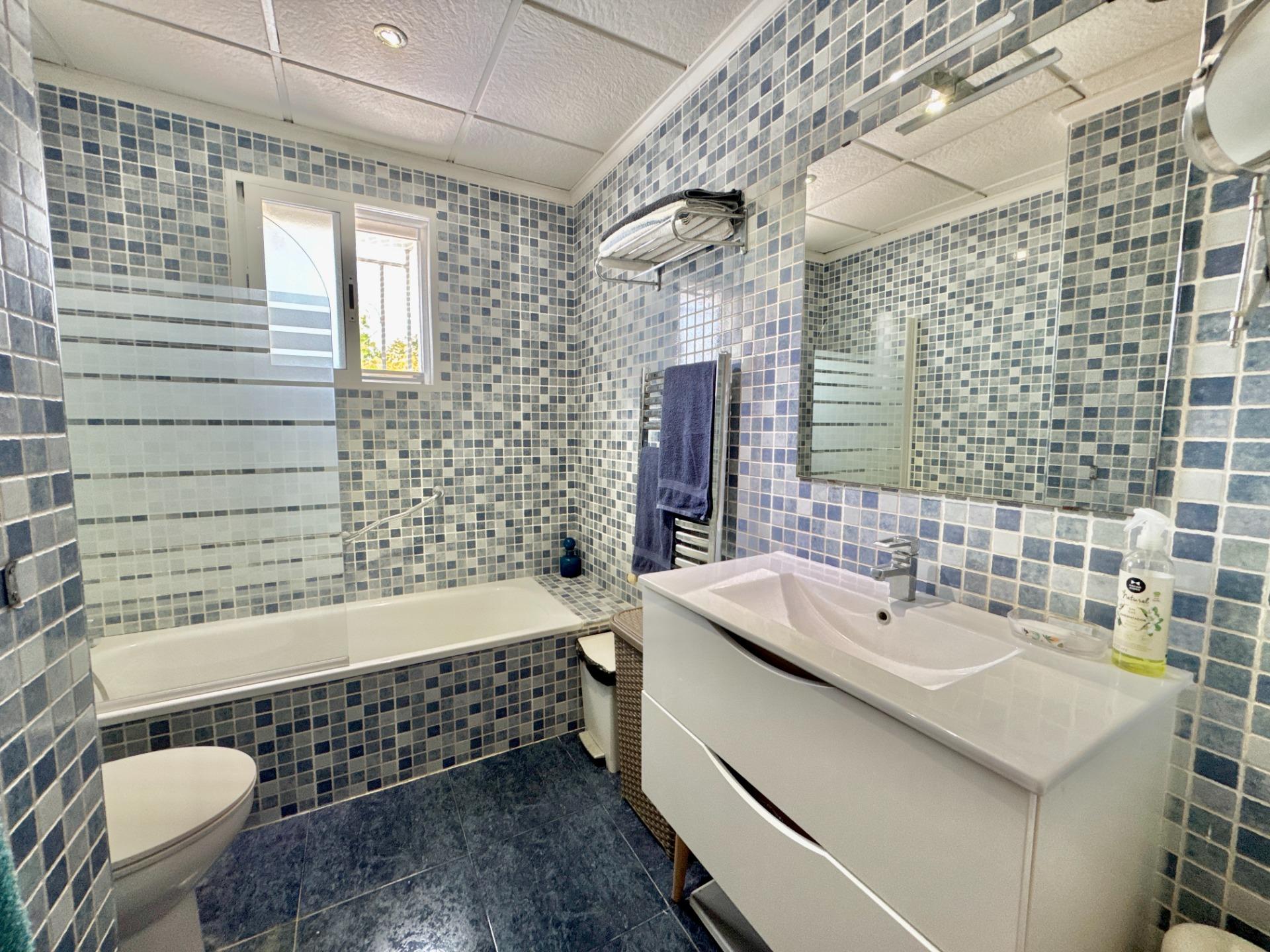 Villa for sale in Dolores, Alicante, Spain