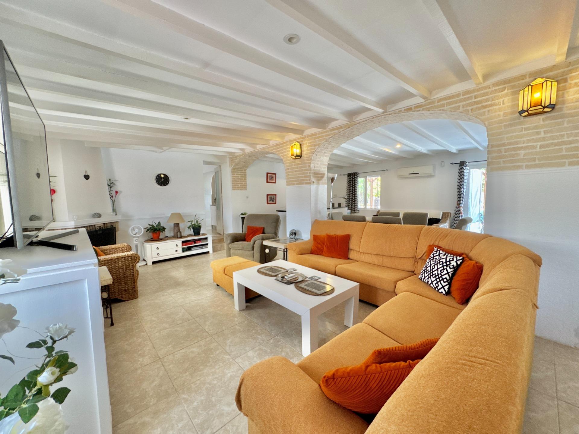 Villa for sale in Dolores, Alicante, Spain