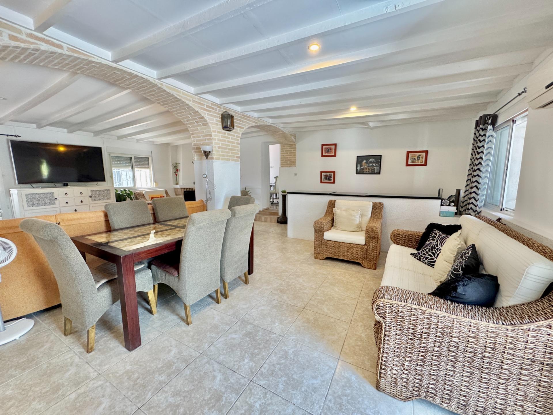 Villa for sale in Dolores, Alicante, Spain