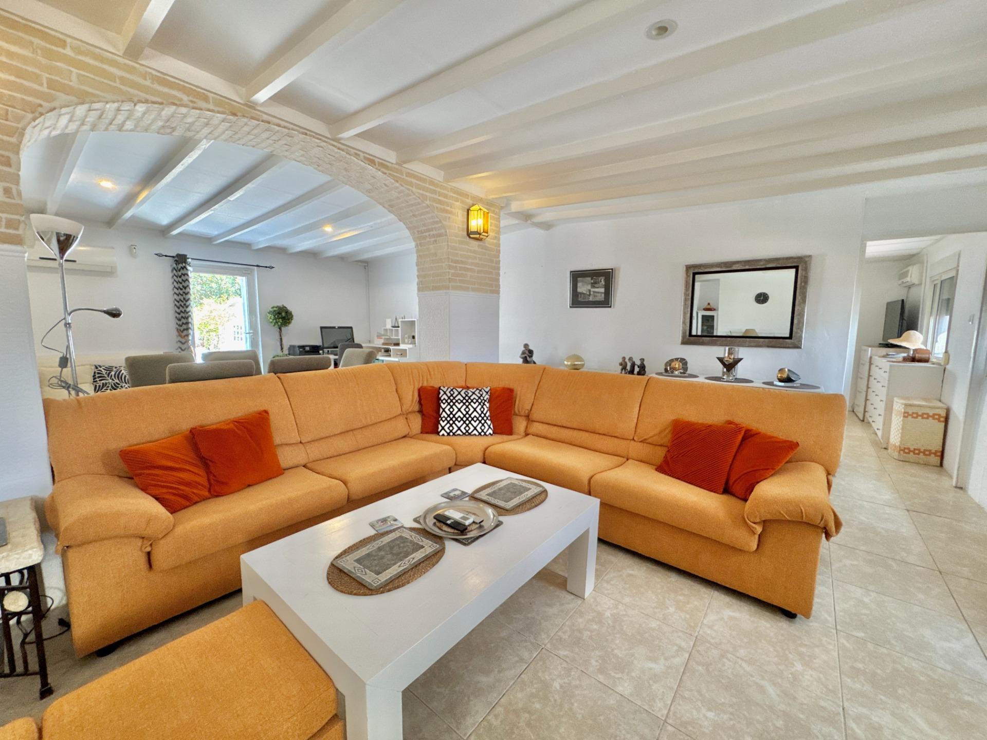 Villa for sale in Dolores, Alicante, Spain
