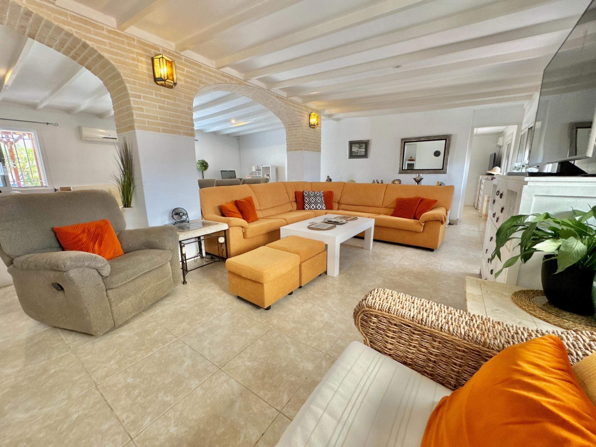 Villa for sale in Dolores, Alicante, Spain