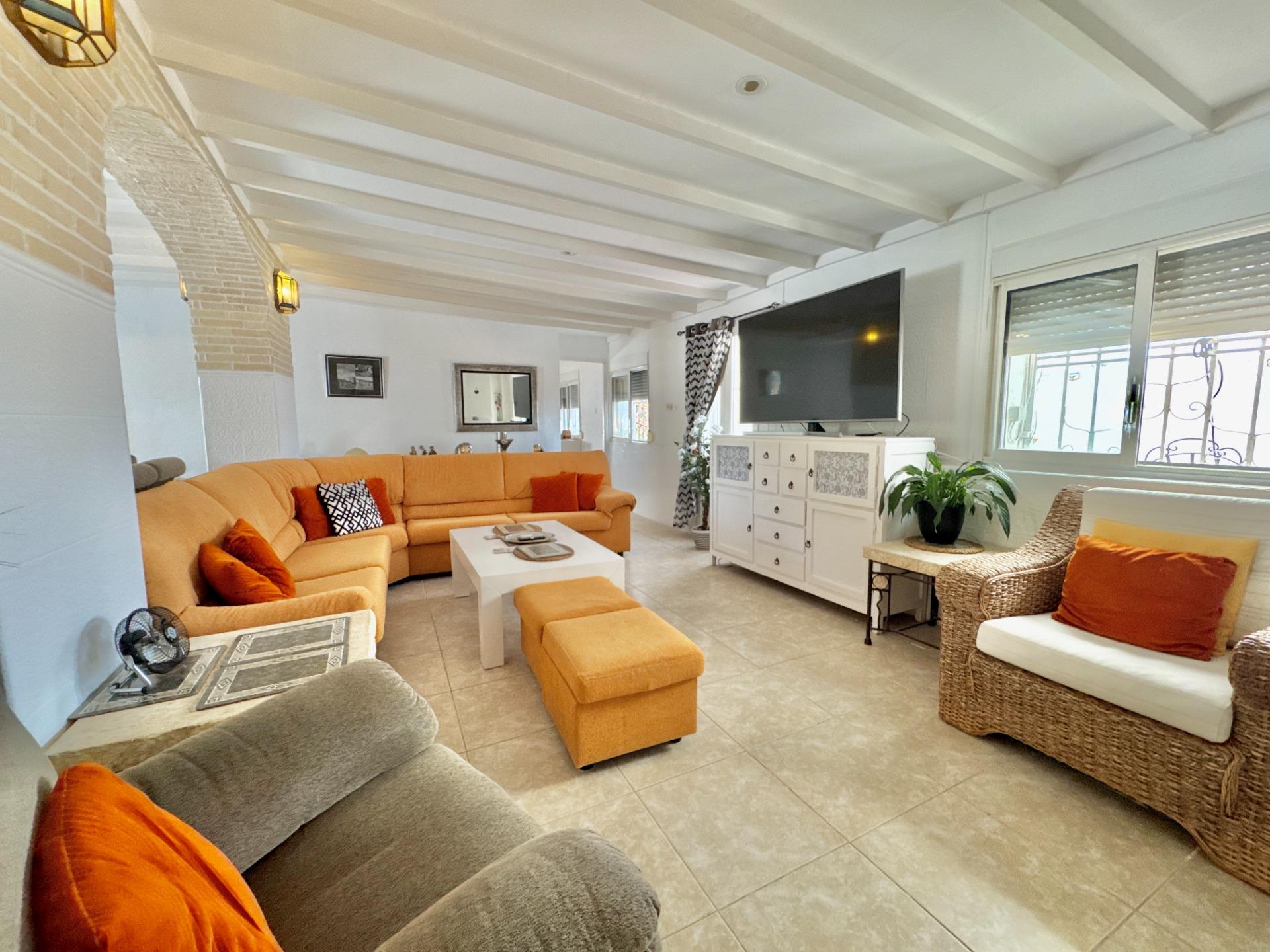 Villa for sale in Dolores, Alicante, Spain