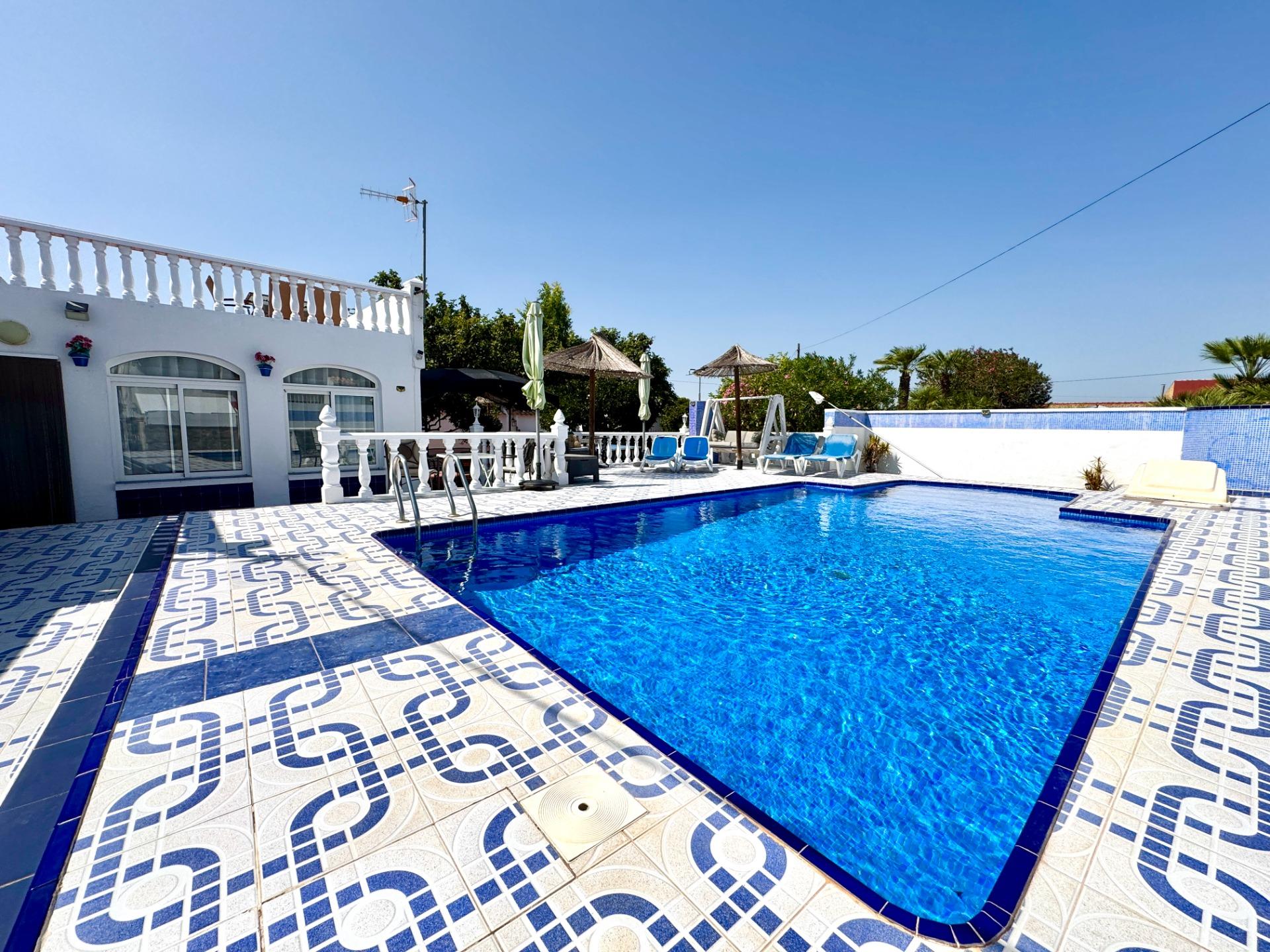 Villa for sale in Dolores, Alicante, Spain