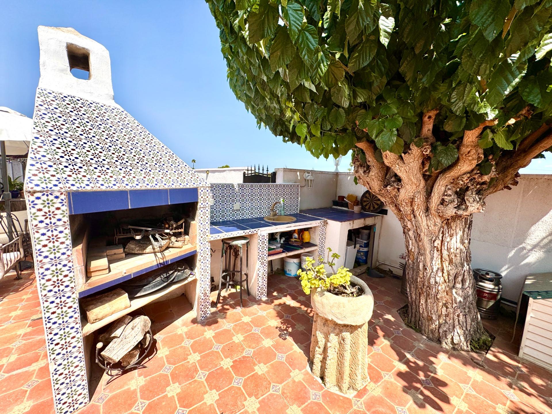 Villa for sale in Dolores, Alicante, Spain