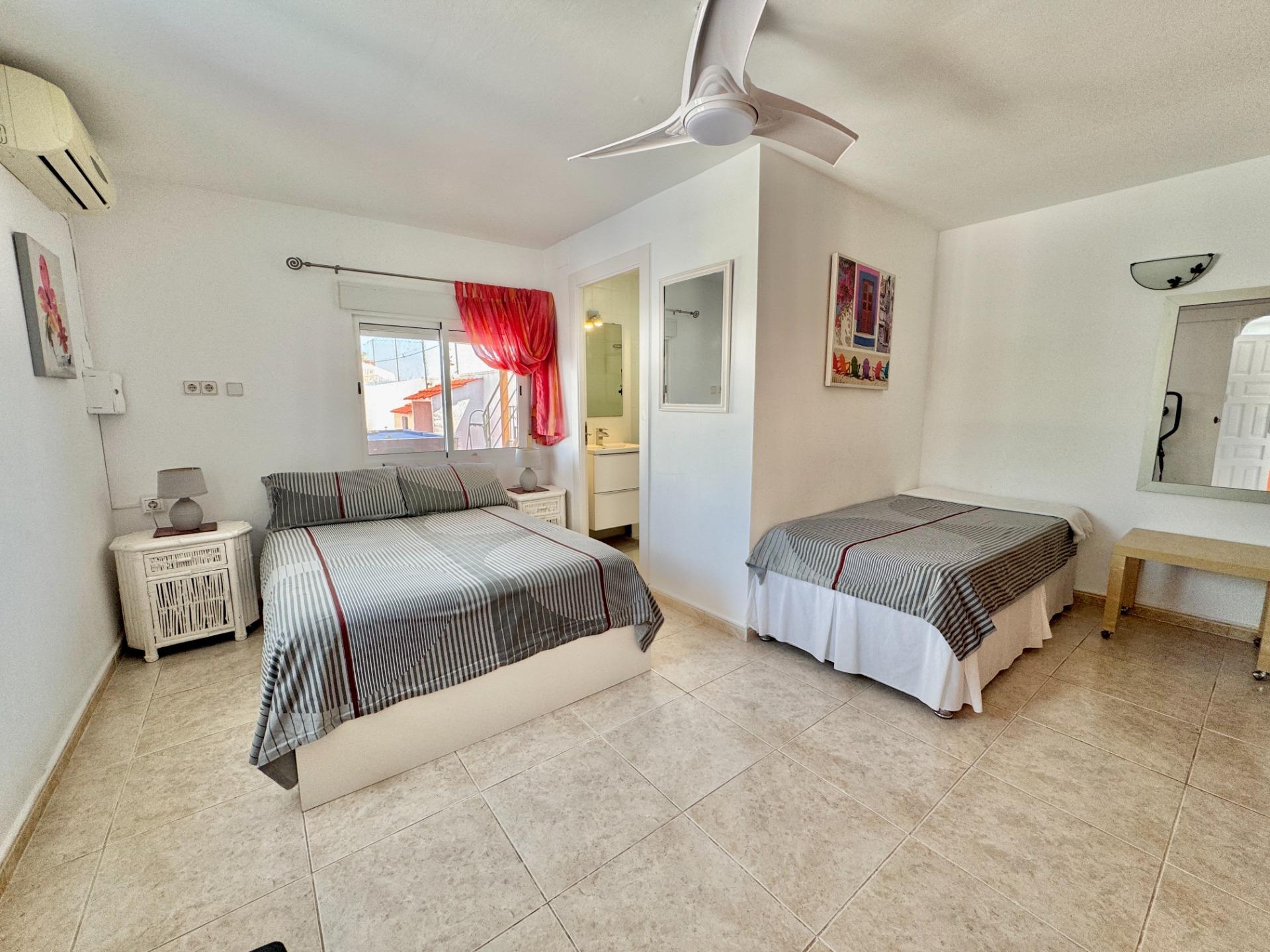 Villa for sale in Dolores, Alicante, Spain