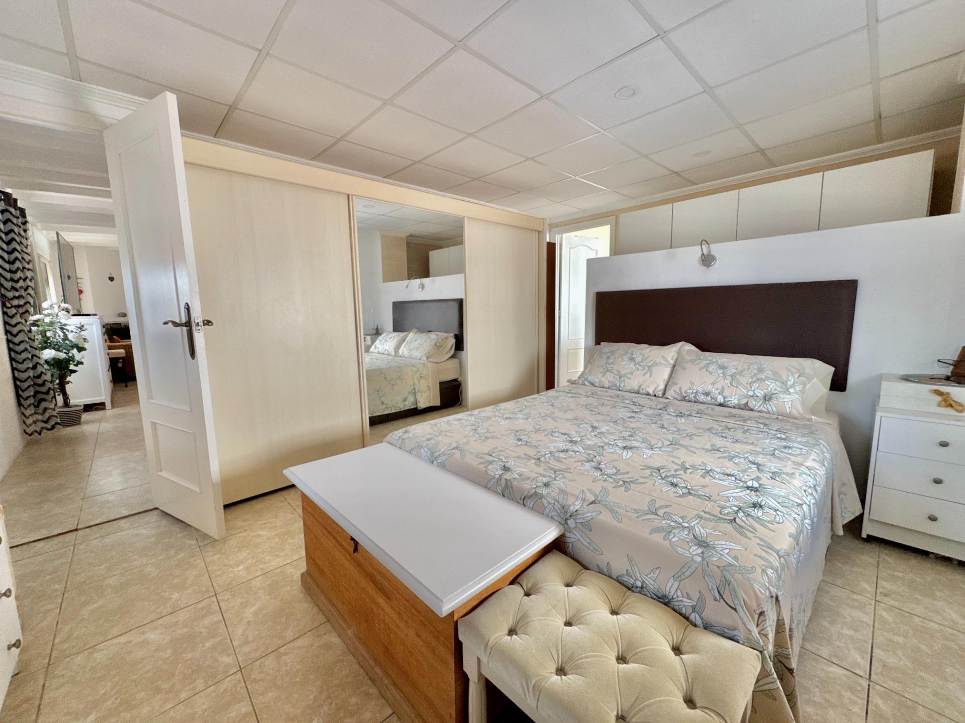 Villa for sale in Dolores, Alicante, Spain