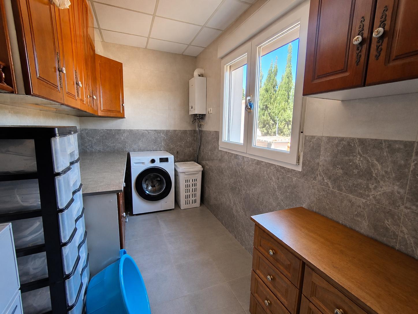 Villa for sale in Pinoso, Alicante, Spain