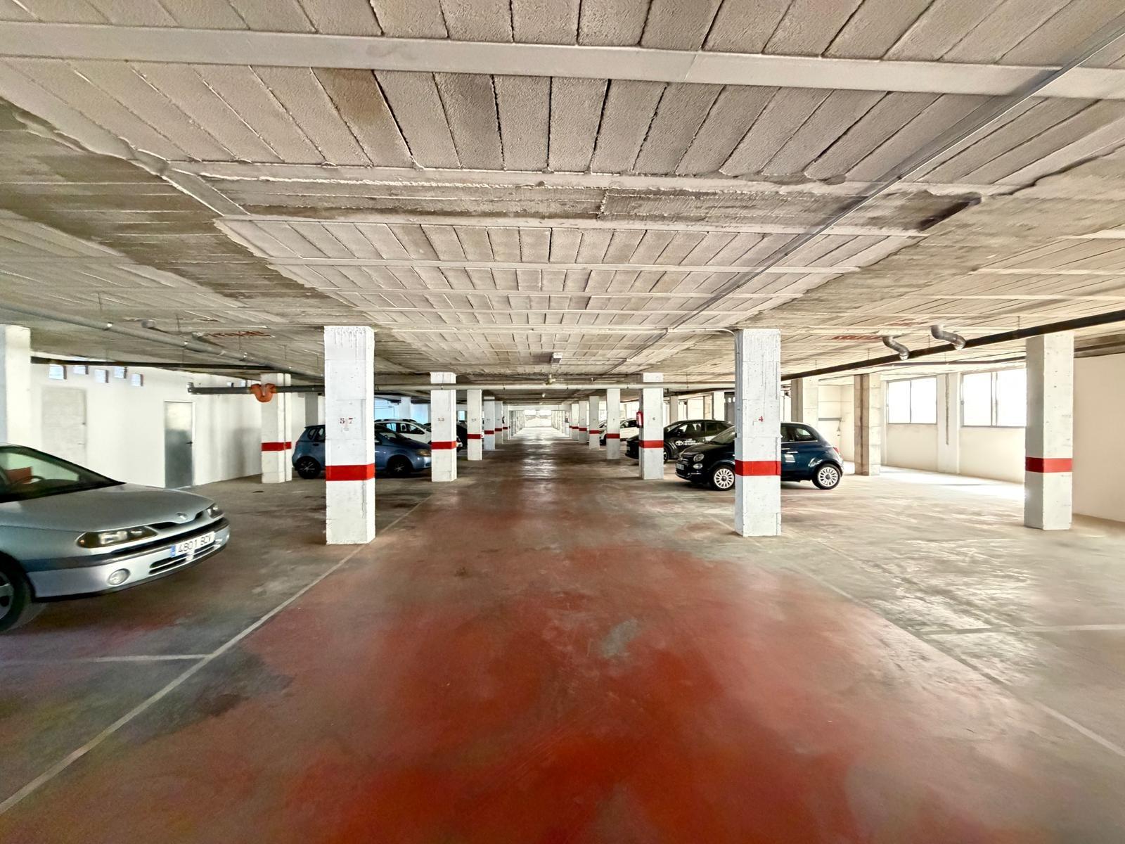 Commercial unit for sale in Torrevieja, Alicante, Spain