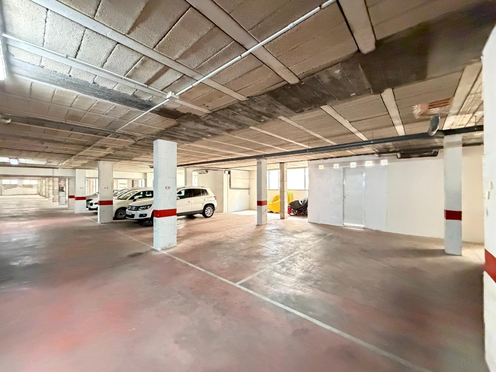 Commercial unit for sale in Torrevieja, Alicante, Spain