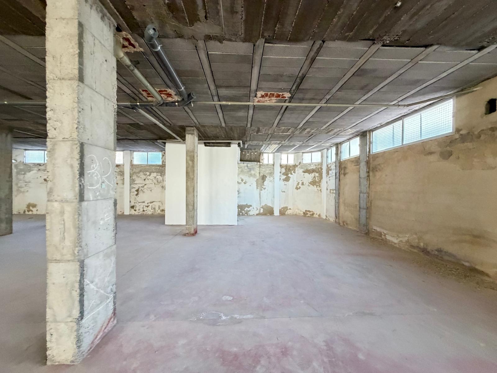 Commercial unit for sale in Torrevieja, Alicante, Spain