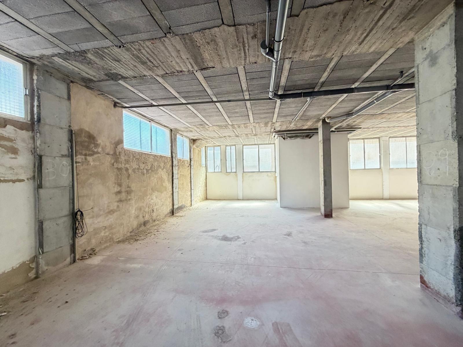 Commercial unit for sale in Torrevieja, Alicante, Spain