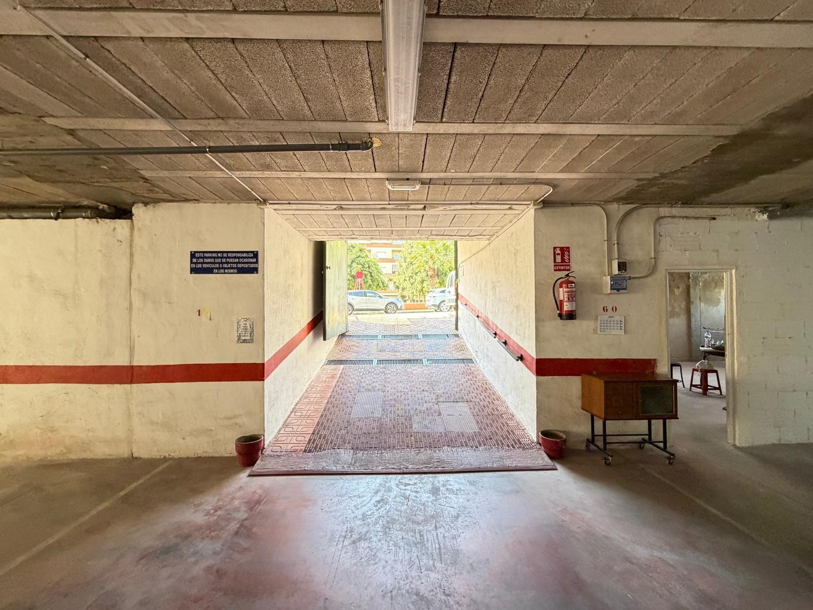 Commercial unit for sale in Torrevieja, Alicante, Spain