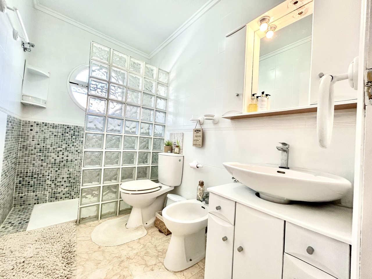 Town House for sale in Punta Prima, Alicante, Spain