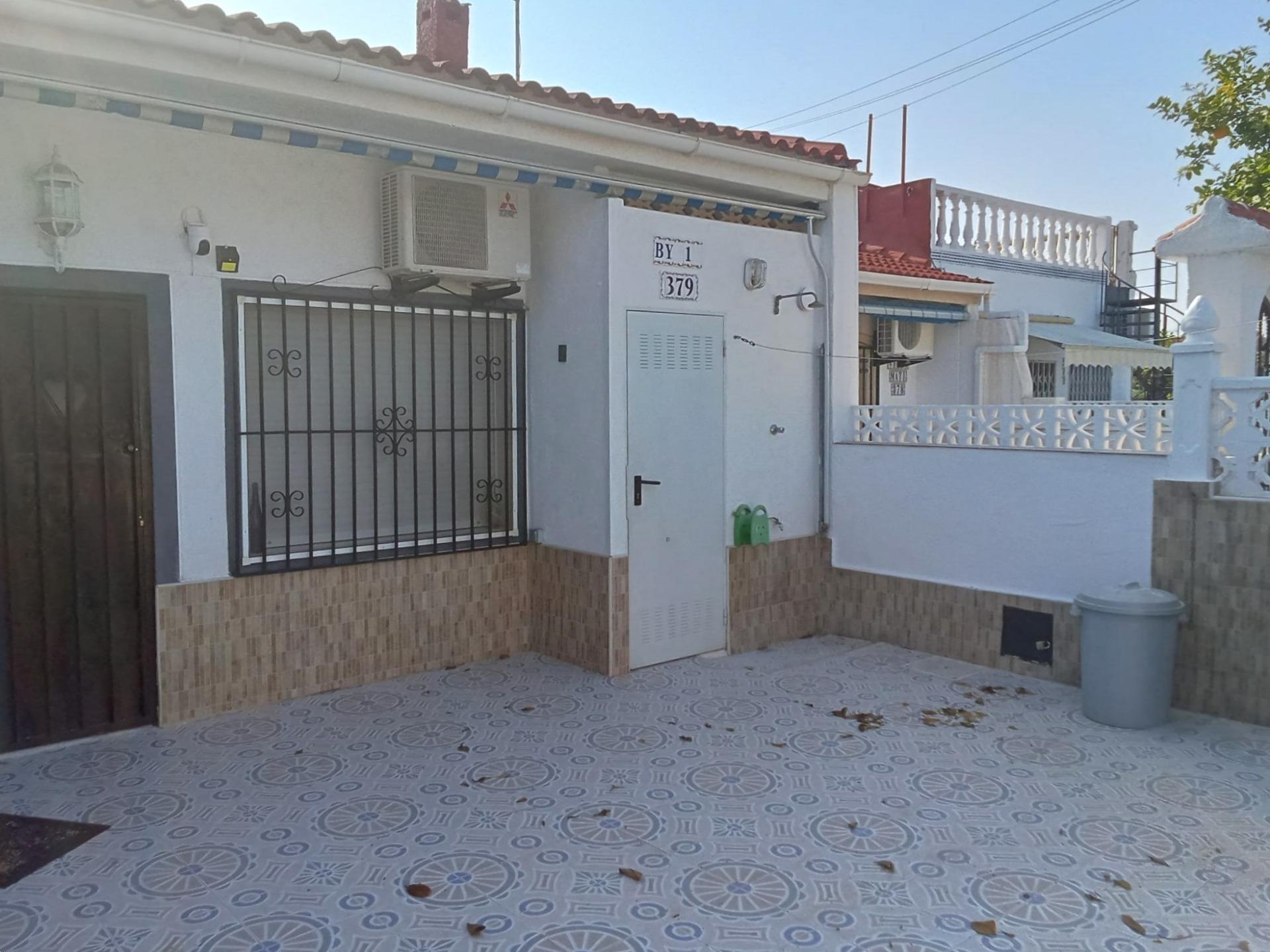 Bungalow for sale in Torrevieja, Alicante, Spain
