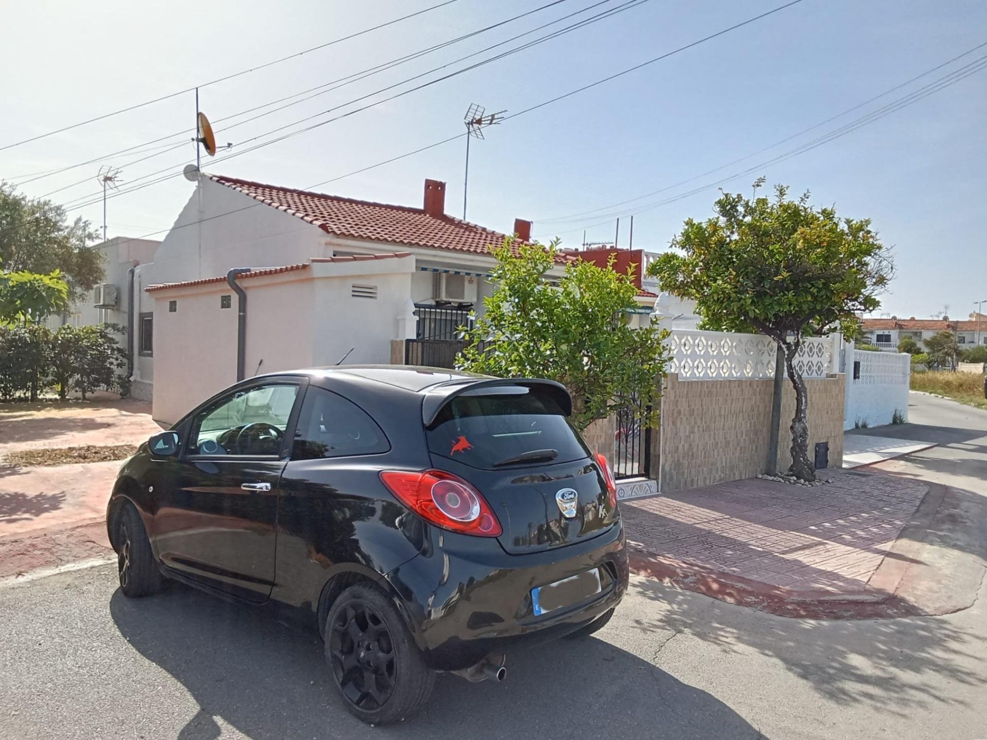 Bungalow for sale in Torrevieja, Alicante, Spain