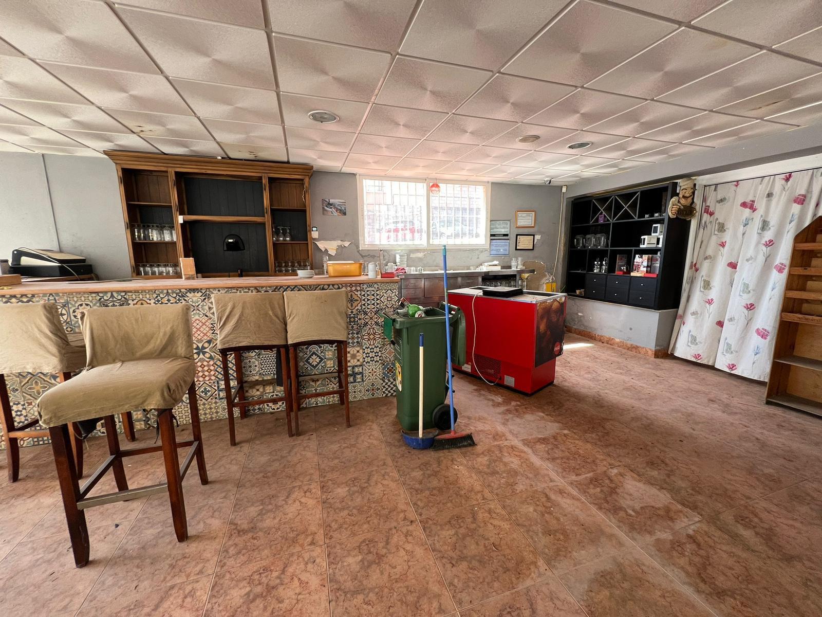 Comercial en venta en Torrevieja