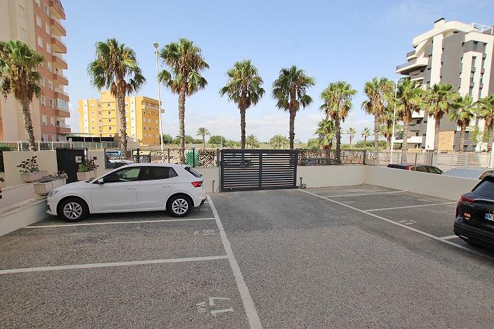 Apartment for sale in Guardamar Del Segura, Alicante, Spain