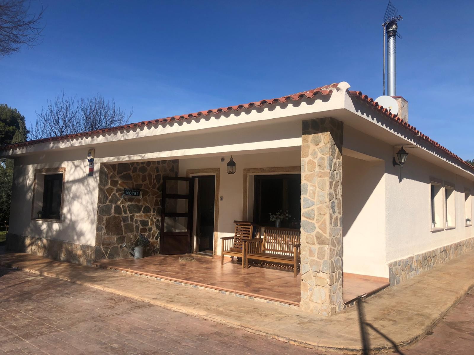 Villa for sale in Elda, Alicante, Spain