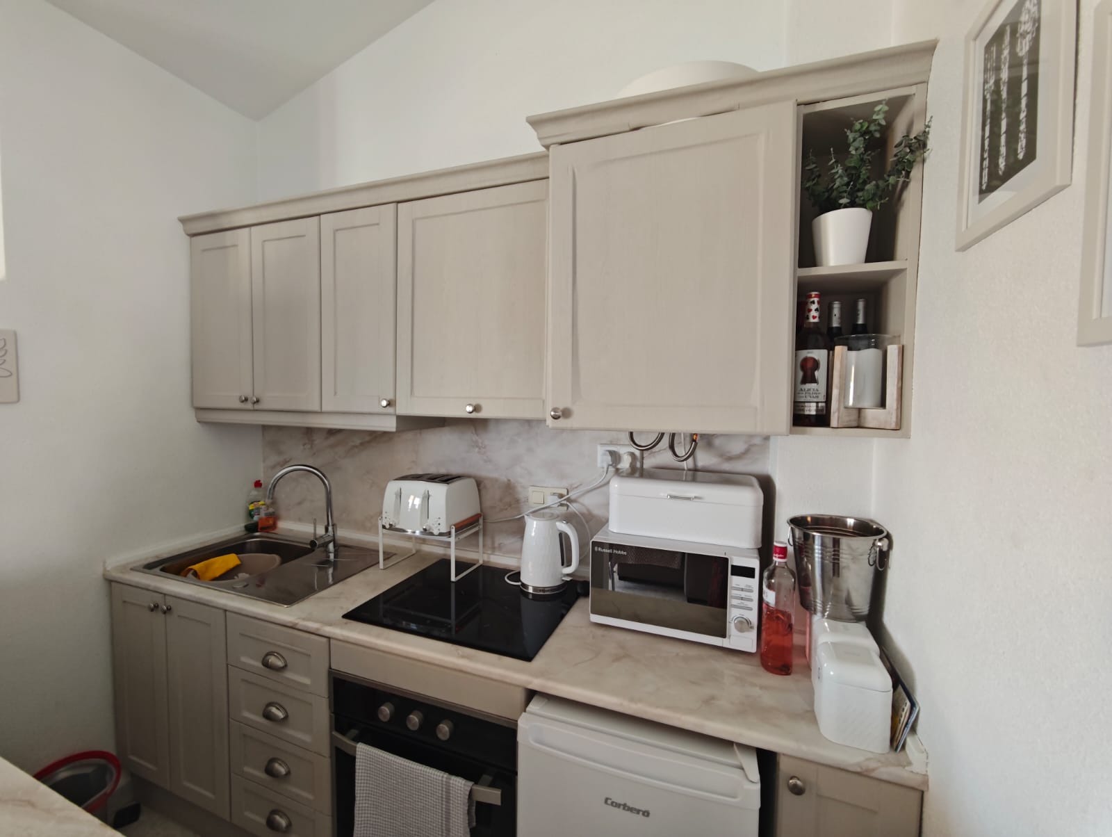 Penthouse for sale in Villamartin, Alicante, Spain
