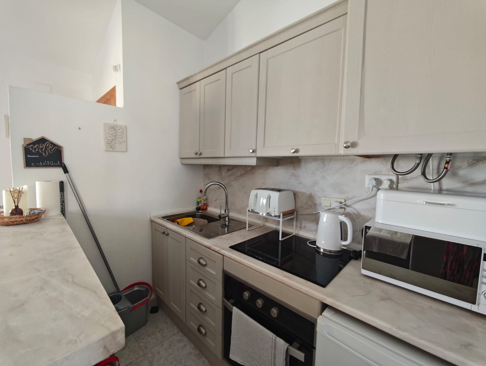 Penthouse for sale in Villamartin, Alicante, Spain