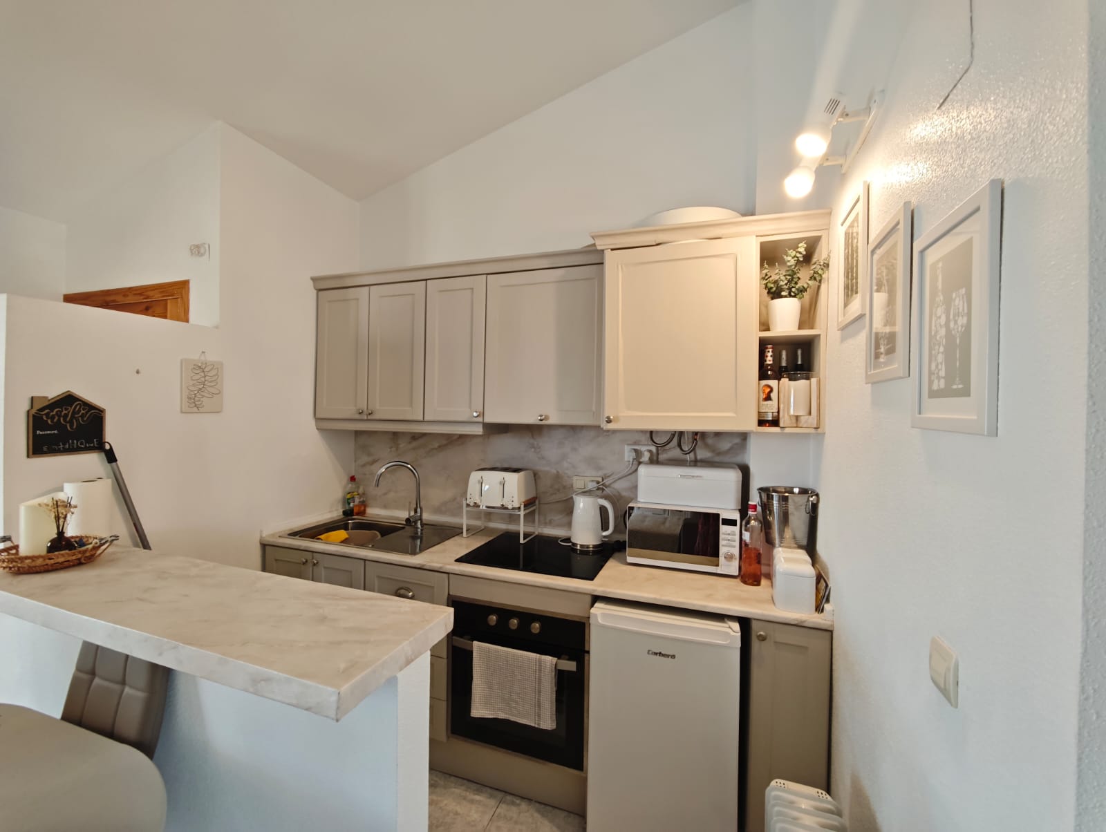 Penthouse for sale in Villamartin, Alicante, Spain